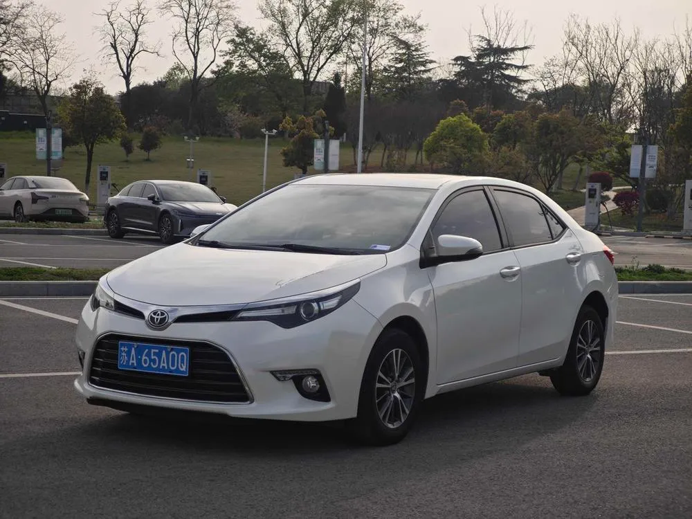 Toyota Levin 1.2T V CVT Luxury Edition, 2017 — фото 1