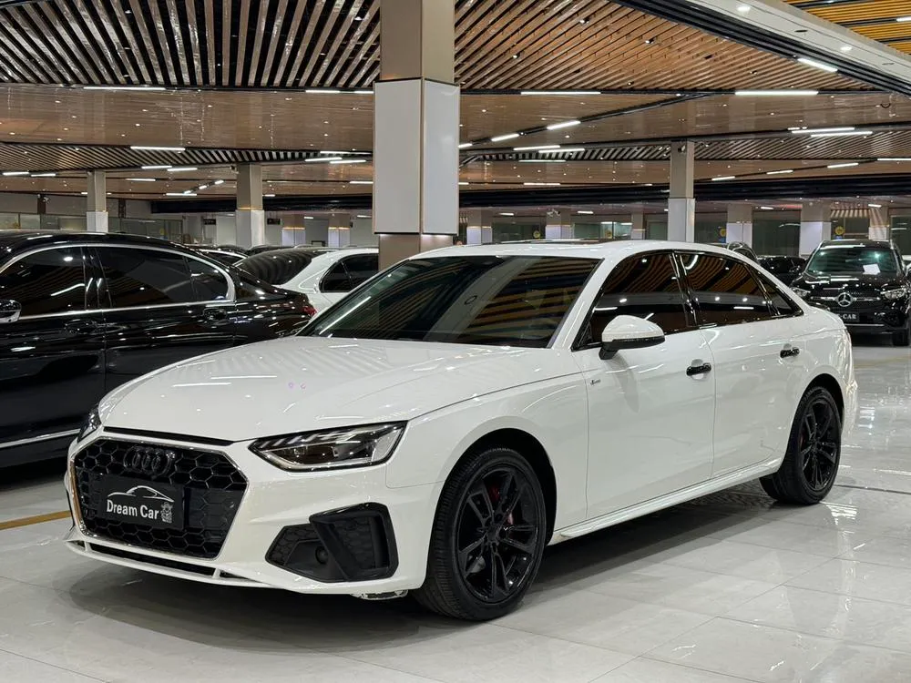 Audi A4L 40 TFSI Fashion Version, 2020 — фото 1