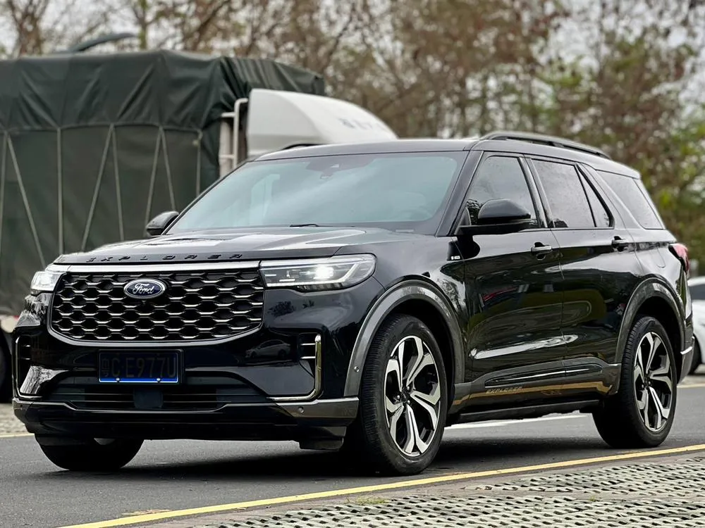 Ford Explorer, 2023