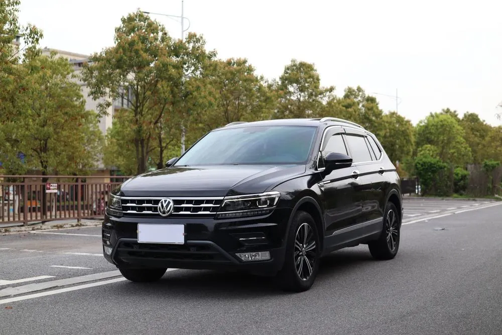 Фольксваген Tiguan L 330TSI Auto 2WD Flagship Edition, 2017 — фото 1