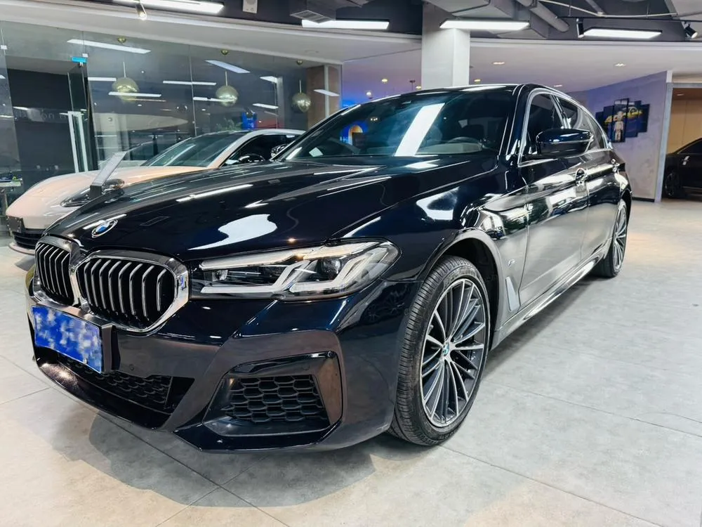 BMW 5-Series, 2023