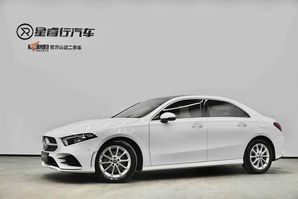 Мерседес-Бенц A-Class A 200 L Sport Fashion Edition, 2022 — фото 1