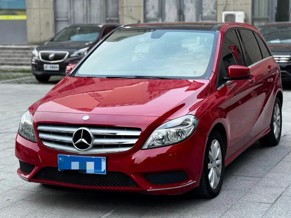 Mercedes-Benz B-Class B 180, 2012 — фото 1
