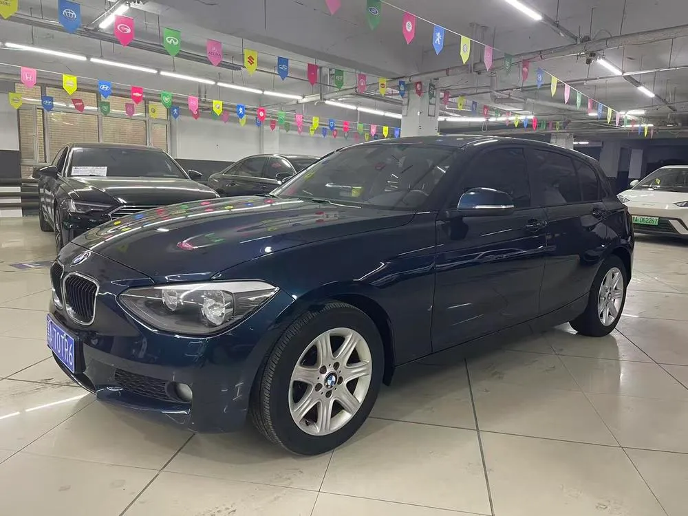 BMW 1-Series (Import) Facelift 116i Leading Version, 2013 — фото 1