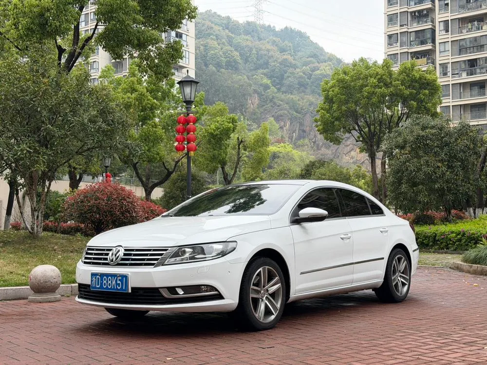 Volkswagen CC 2.0TSI Ultimate Version, 2013 — фото 1