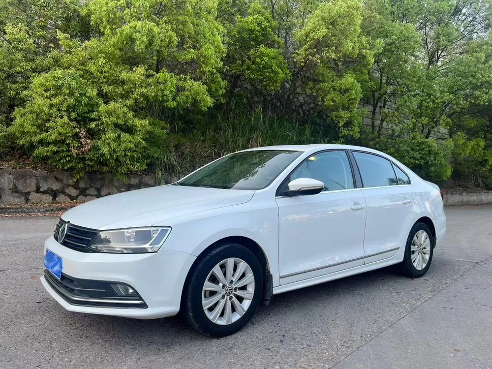 Volkswagen Sagitar 1.6L Auto Fashion Version, 2015 — фото 1