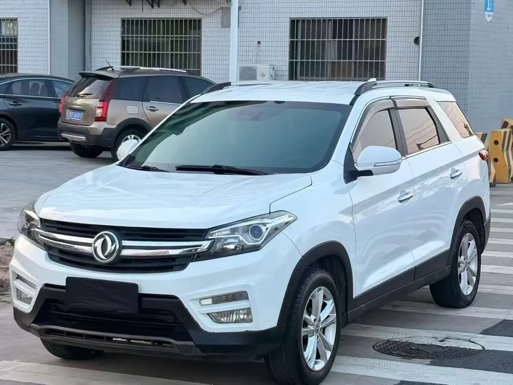 Dongfeng Fengguang Fengon S560 Upgraded Model 1.8L CVT Premium Version 7 Seater, 2018 — фото 1