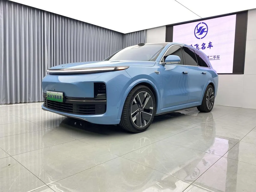 Li Auto L8, 2025