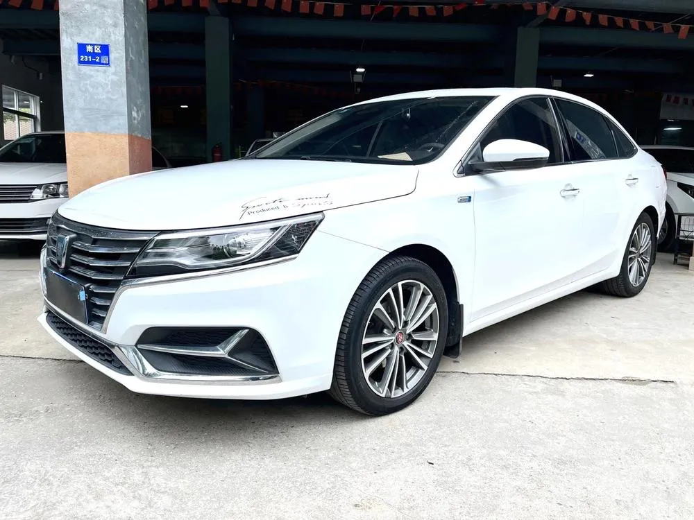 Roewe i6 PLUS 1.6L CVT 4G Connected Glory Flagship Edition, 2020 — фото 1