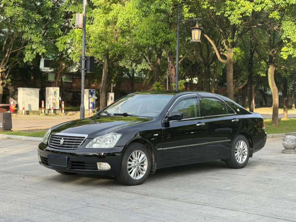 Toyota Crown, 2006