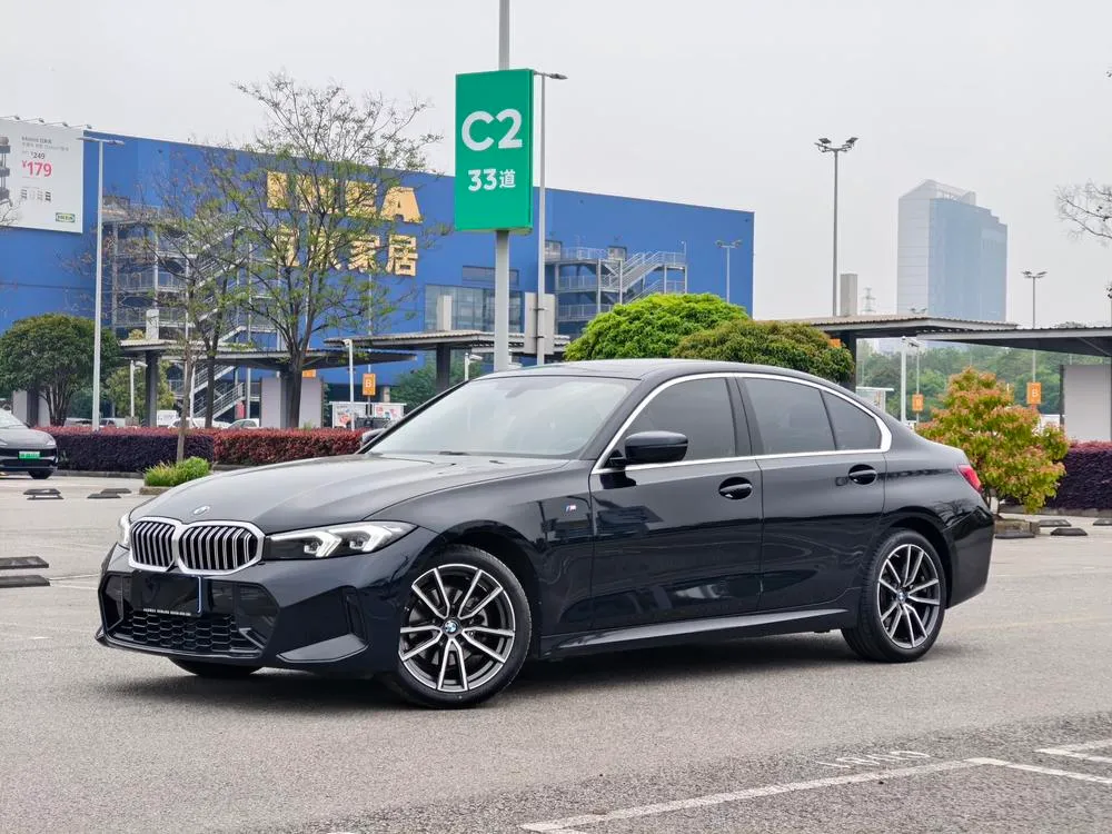 BMW 3-Series 320i M Sport, 2023 — фото 1