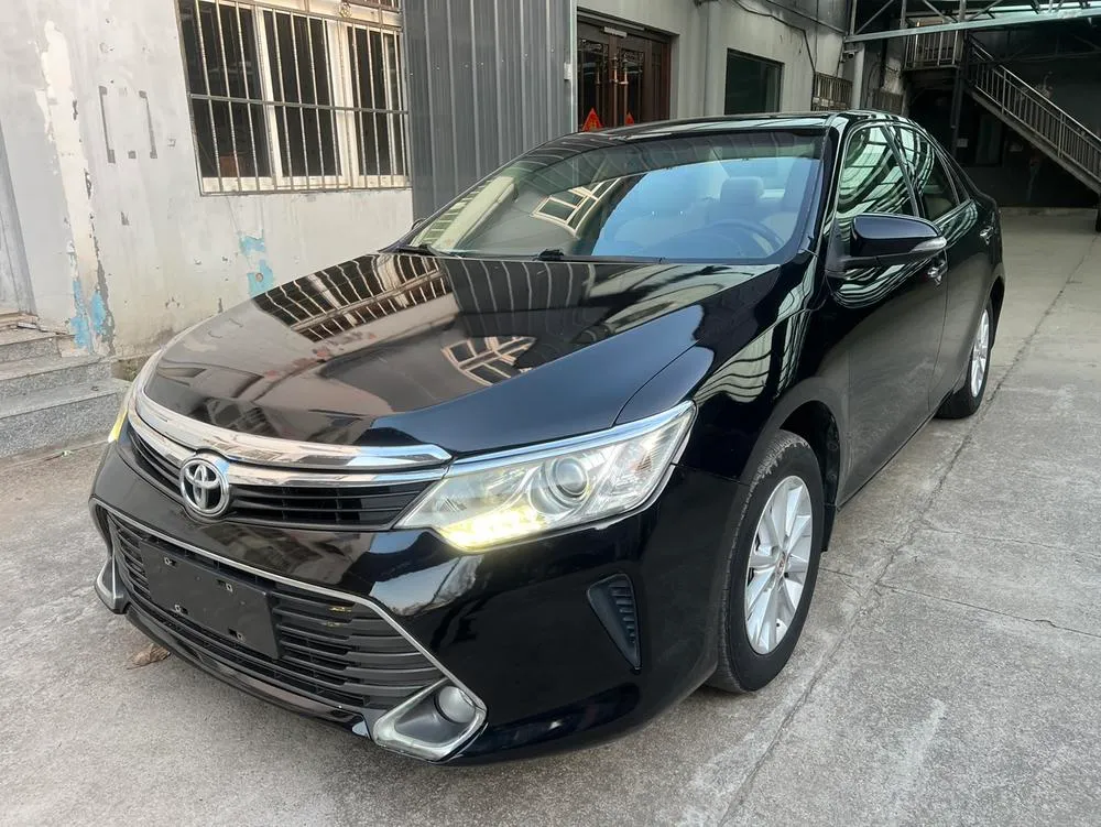 Toyota Camry 2.0G Anniversary Leading Edition, 2016 — фото 1