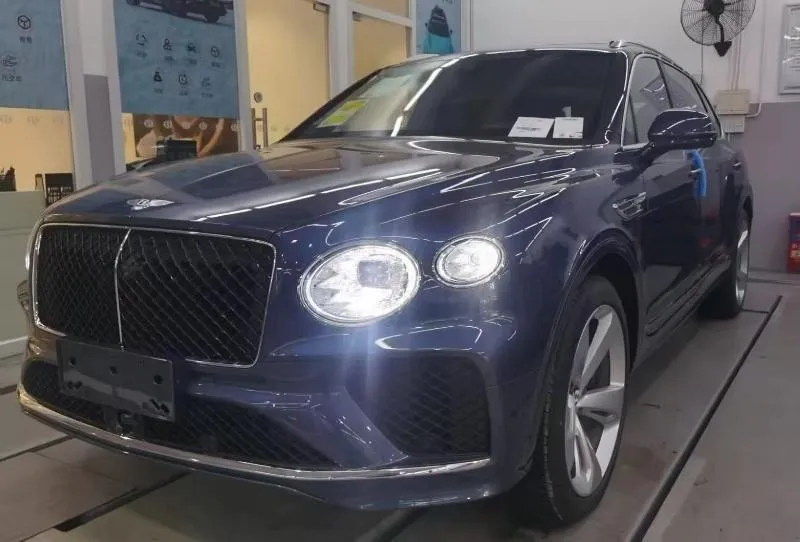 Bentley Bentayga, 2023