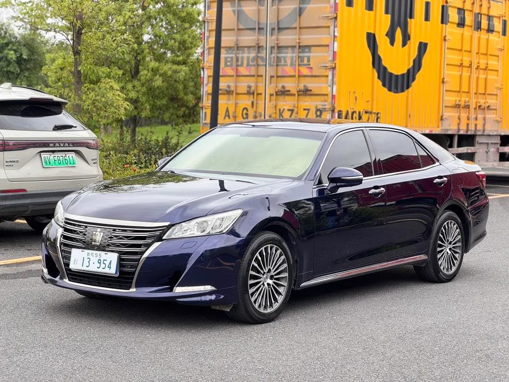 Toyota Crown, 2018