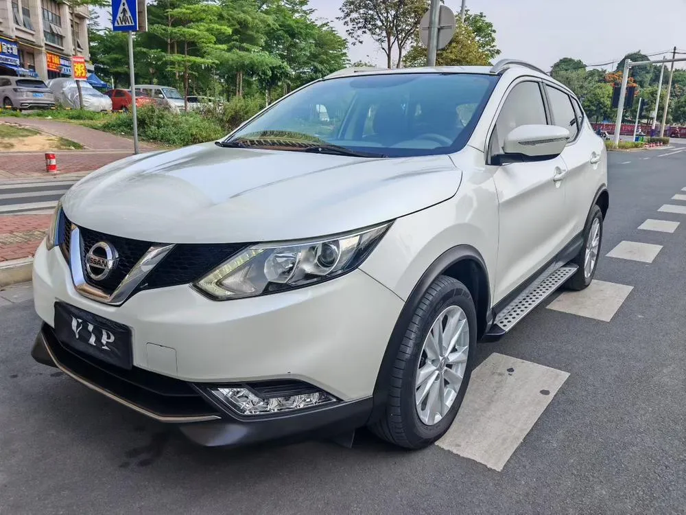 Nissan Qashqai 2.0L CVT Elite Edition, 2016 — фото 1