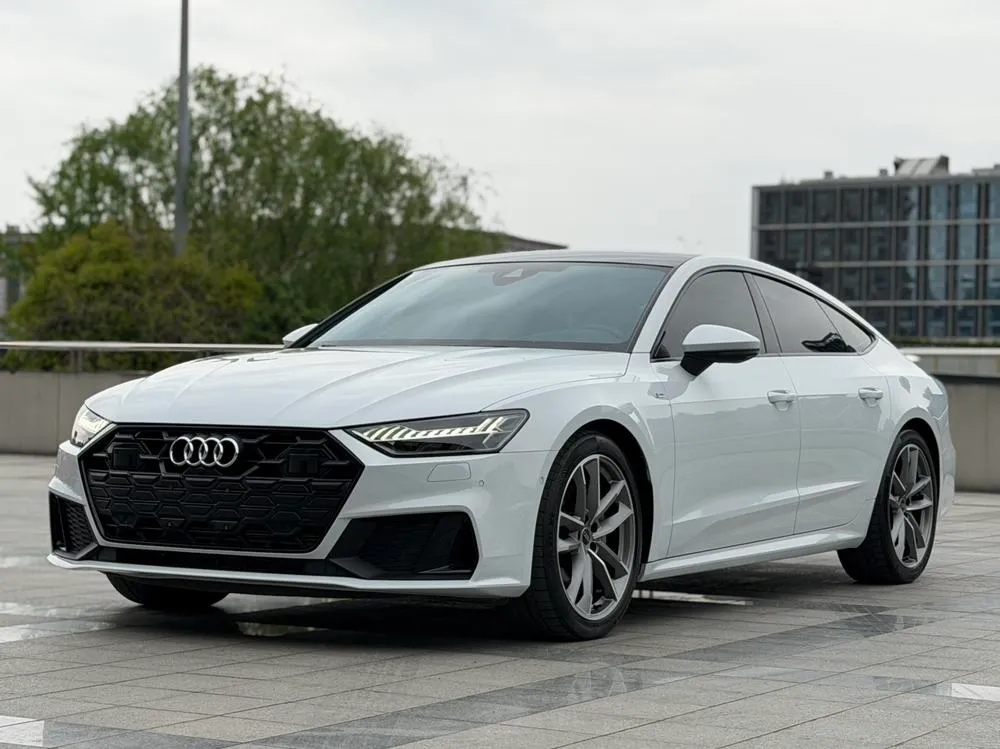 Audi A7 45 TFSI Refined Version, 2024 — фото 1