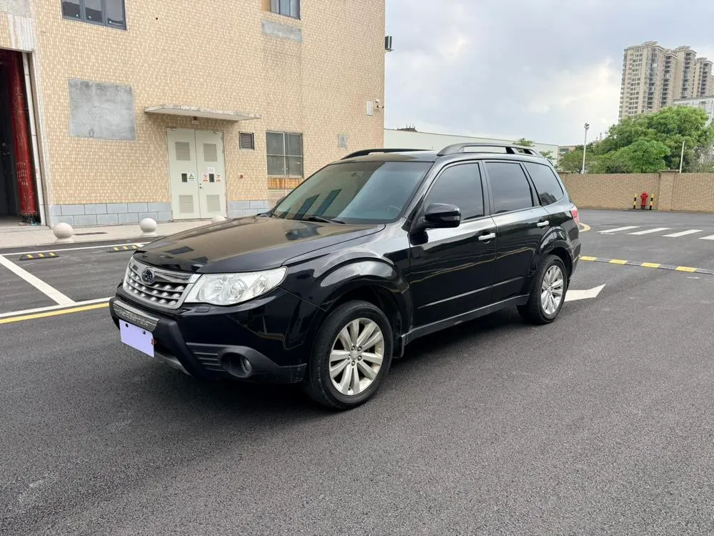 Subaru Forester, 2011