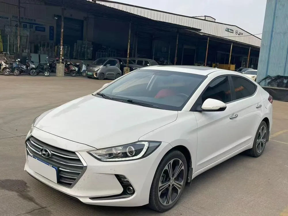 Hyundai Elantra Lingdong 1.4T Dual Clutch Stylish · Version, 2018 — фото 1