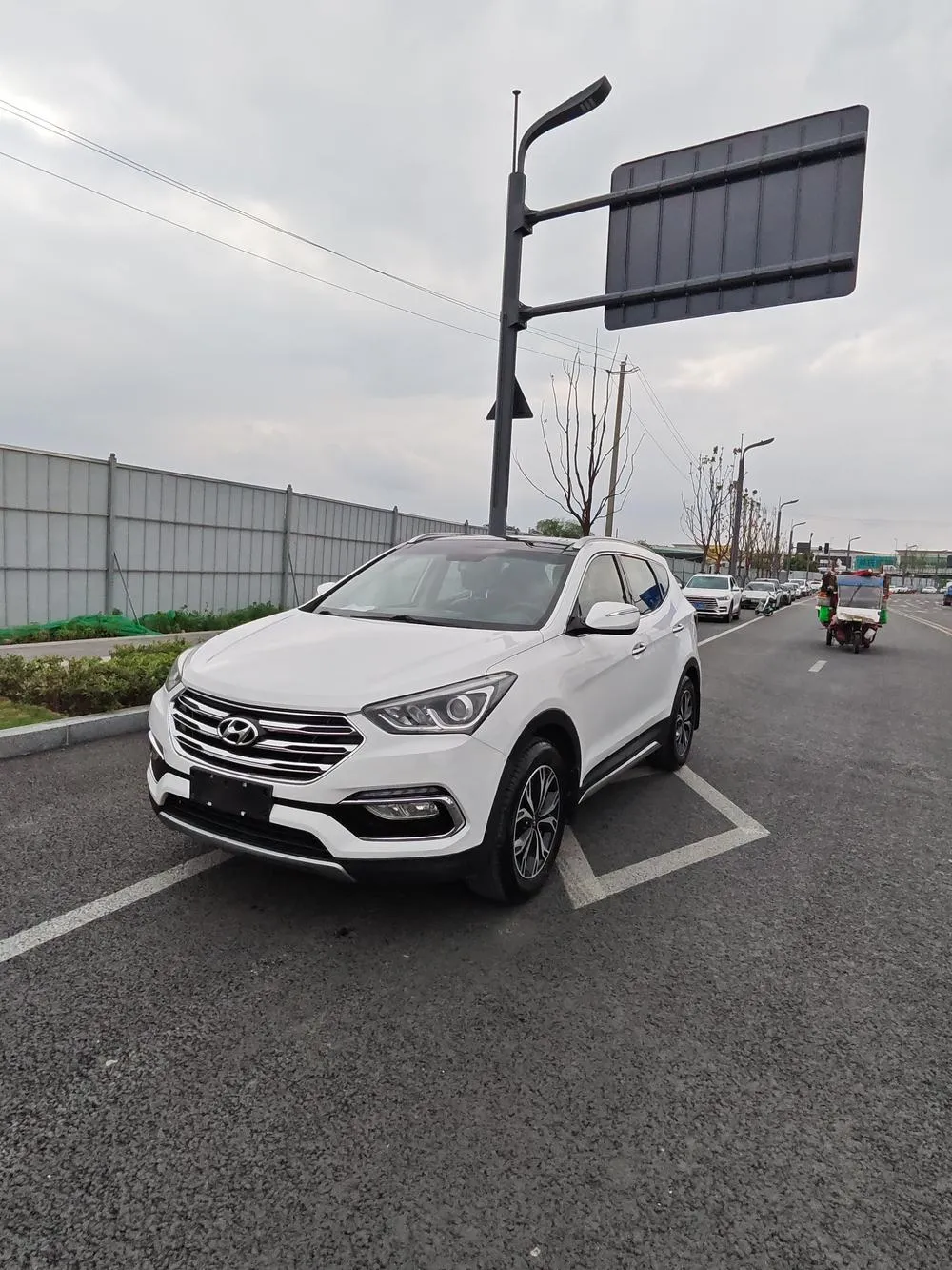 Hyundai Santa Fe 2.4L Auto 2WD Smart Version 5 Seater, 2017 — фото 1