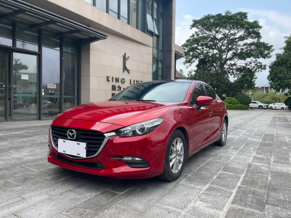 Mazda 3 Axela Sedan 1.5L Auto Comfort Version CN5, 2017 — фото 1