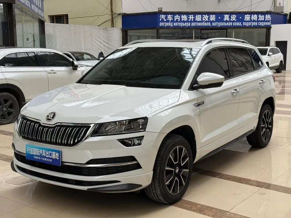 Skoda Karoq TSI280 Prestige Edition, 2023 — фото 1