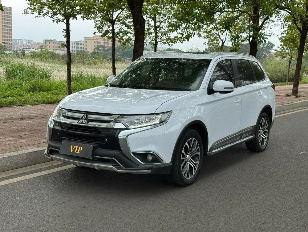 Mitsubishi Outlander, 2017