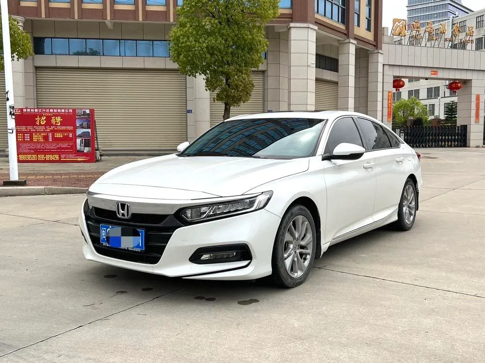 Honda Accord 260TURBO Elite Edition CN5, 2018 — фото 1