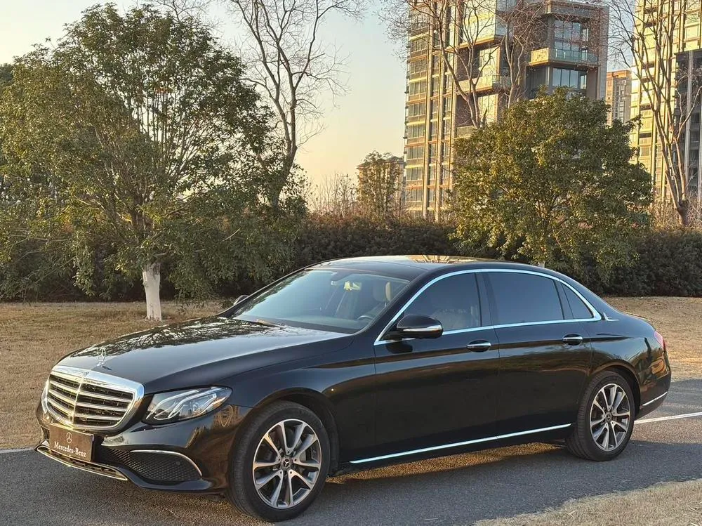 Mercedes-Benz E-Class Facelift E 300 L Luxury Version, 2019 — фото 1