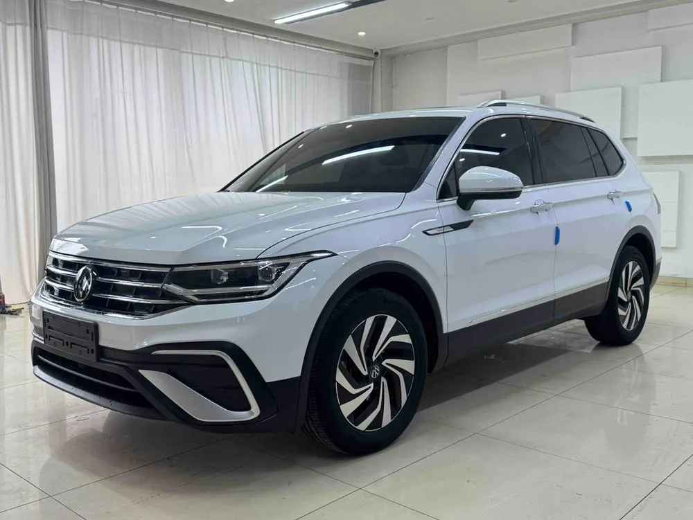 Volkswagen Tiguan L, 2023