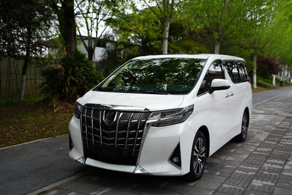 Toyota Alphard, 2018
