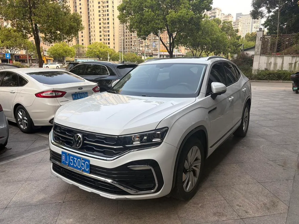 Volkswagen Tayron X 330TSI 2WD Premium Smart Connected Edition, 2020 — фото 1