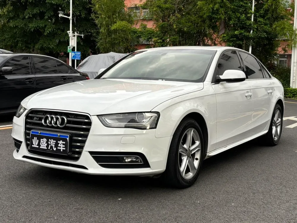 Audi A4L 35 TFSI Auto Standard Version, 2015 — фото 1