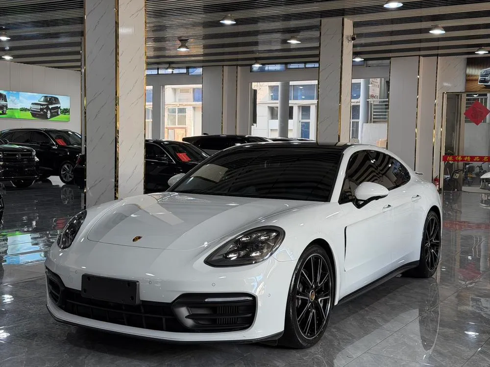 Porsche Panamera, 2023