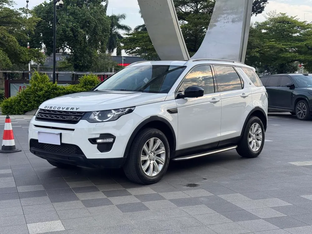 Land Rover Discovery Sport 2.0T PURE, 2017 — фото 1