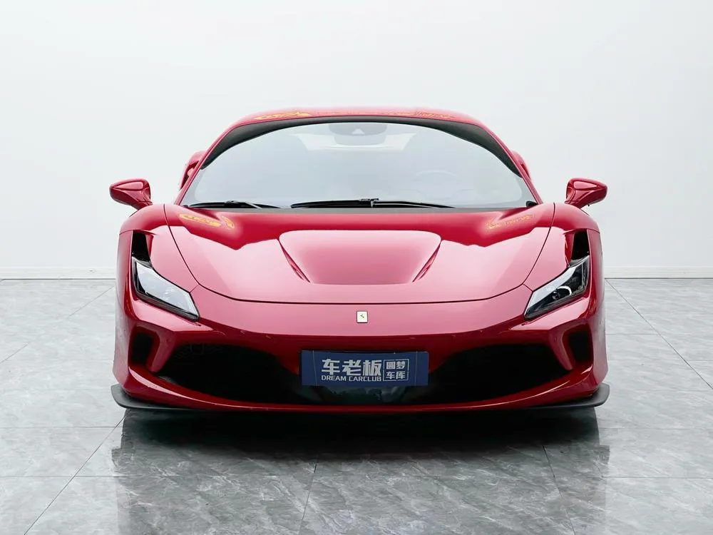 Ferrari F8, 2019