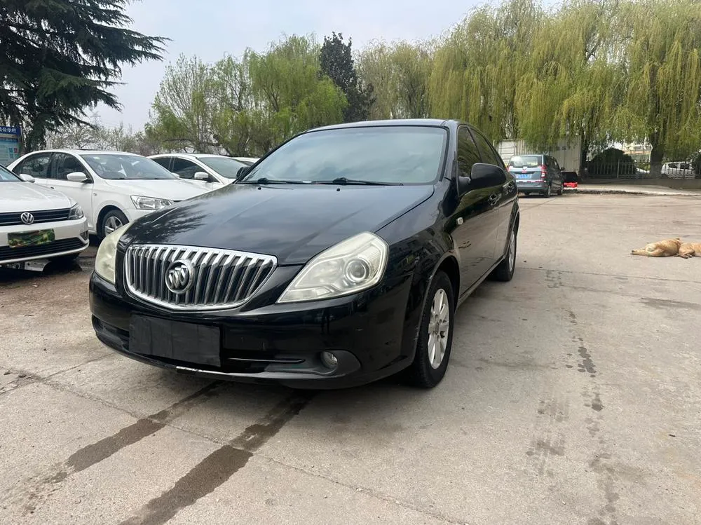 Buick Excelle, 2013