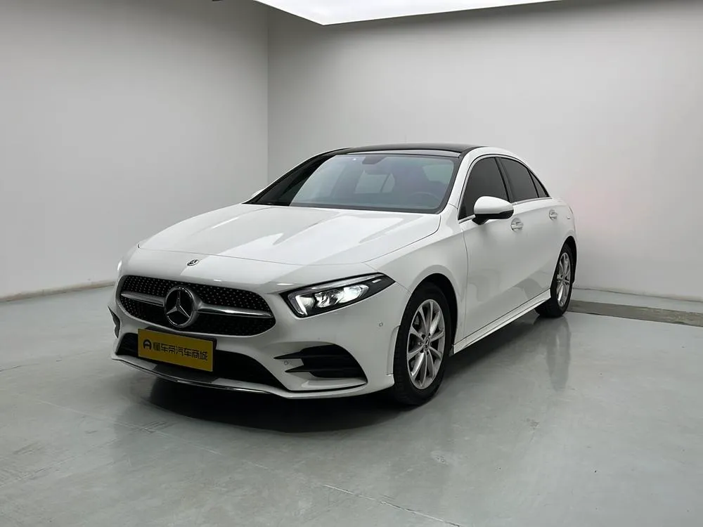 Mercedes-Benz A-Class Facelift A 200 L Sport Fashion Version, 2020 — фото 1