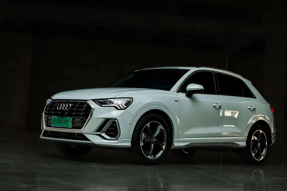 Audi Q3 35 TFSI Fashion Version, 2023 — фото 1