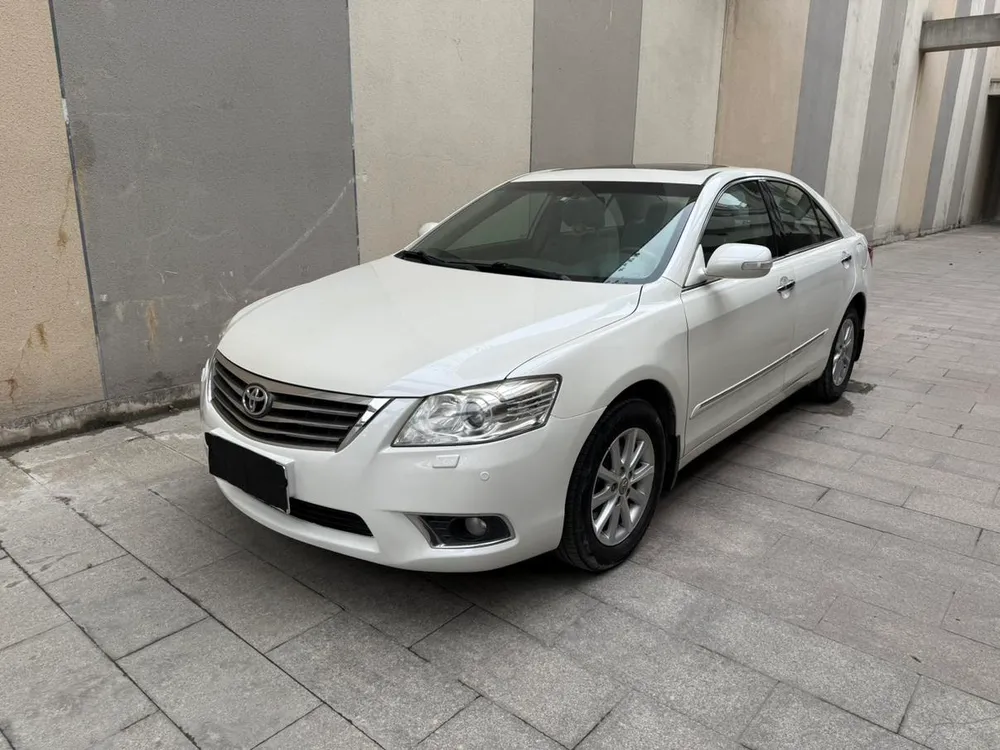Toyota Camry, 2010