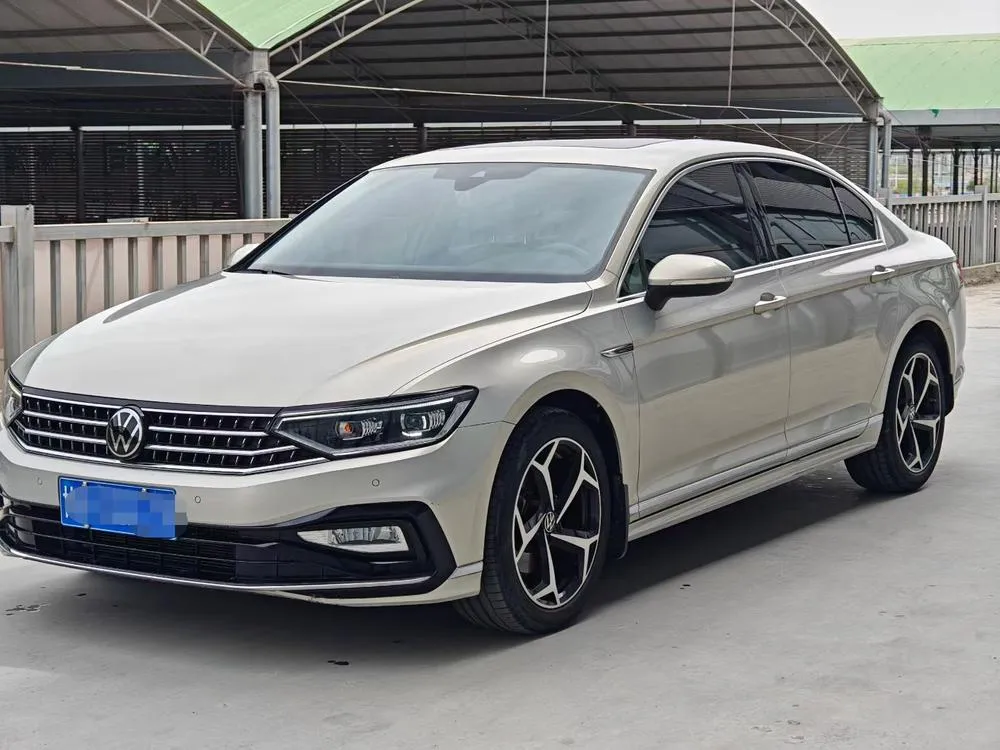 Volkswagen Magotan, 2023