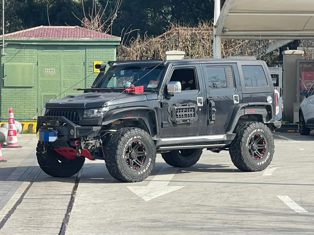 Beijing Off-Road BJ40 PLUS 2.3T Auto 4WD Flagship Edition, 2018 — фото 1