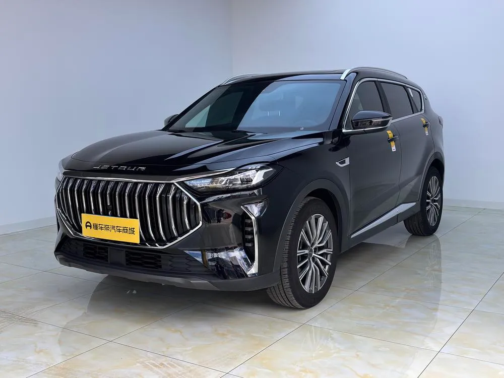 Jetour X70 PLUS Champion Edition 1.5T DCT Champion PRO 7 Seater, 2024 — фото 1