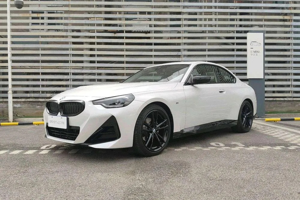 BMW 2-Series (Import), 2023