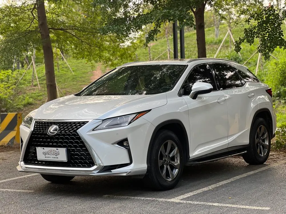 Lexus RX 300 2WD Elite Edition CN5, 2016 — фото 1