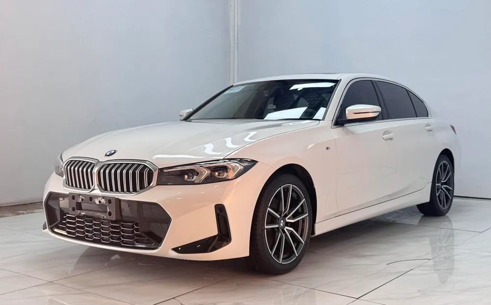 BMW 3-Series, 2023