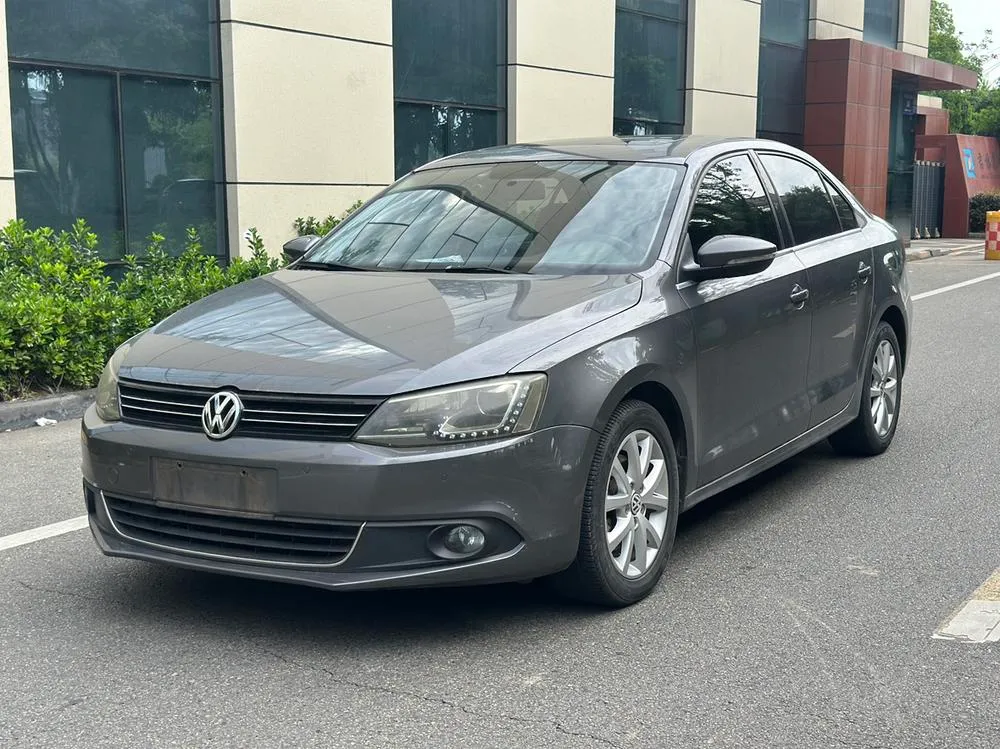 Volkswagen Sagitar, 2012