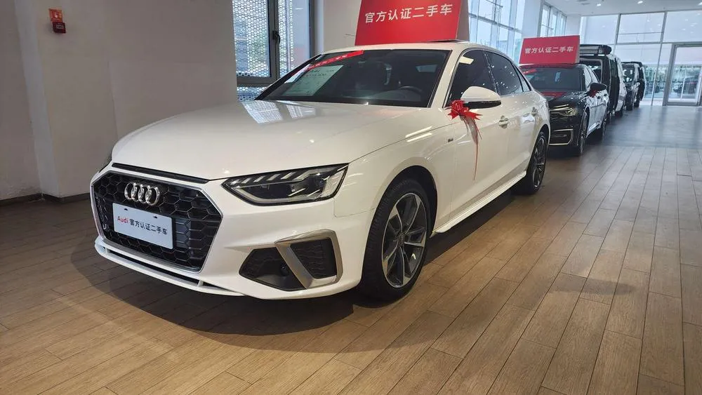 Ауди A4L 40 TFSI Fashion Version, 2020 — фото 1