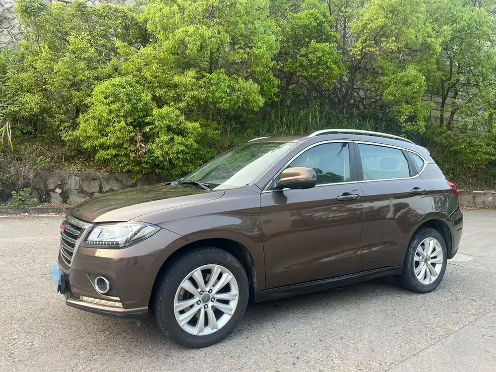 Хавэйл H2 1.5T Auto 2WD Premium Edition, 2015 — фото 1