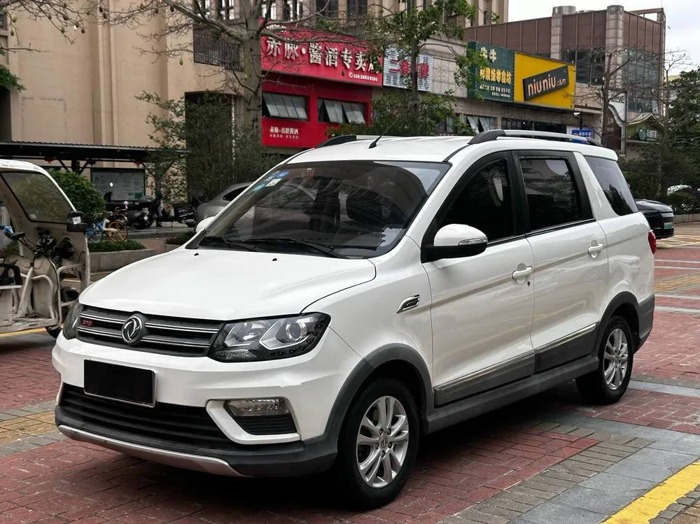Dongfeng Fengguang Fengon 370, 2016
