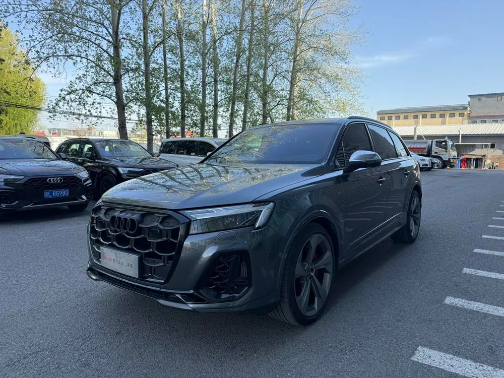 Audi SQ7, 2024